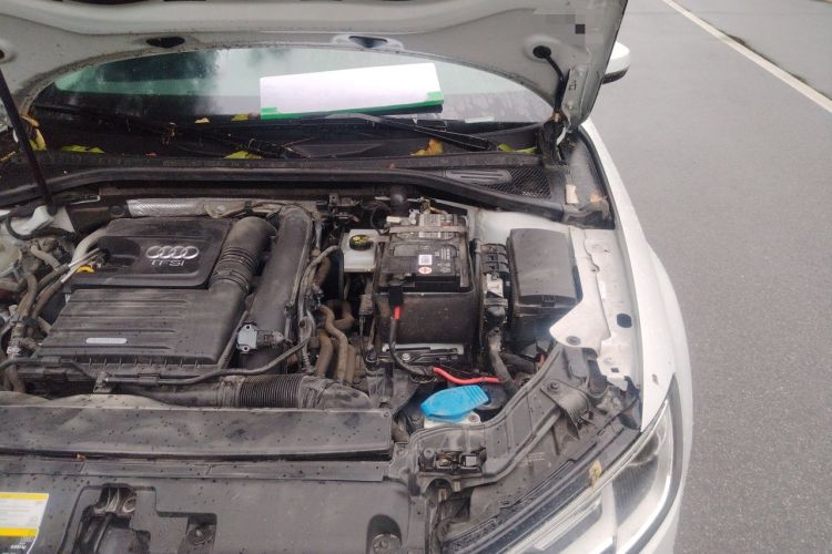 Used Audi A3 2020 Restyled Limousine 35 TFSI Ambition Version China VI Engine Bay Left