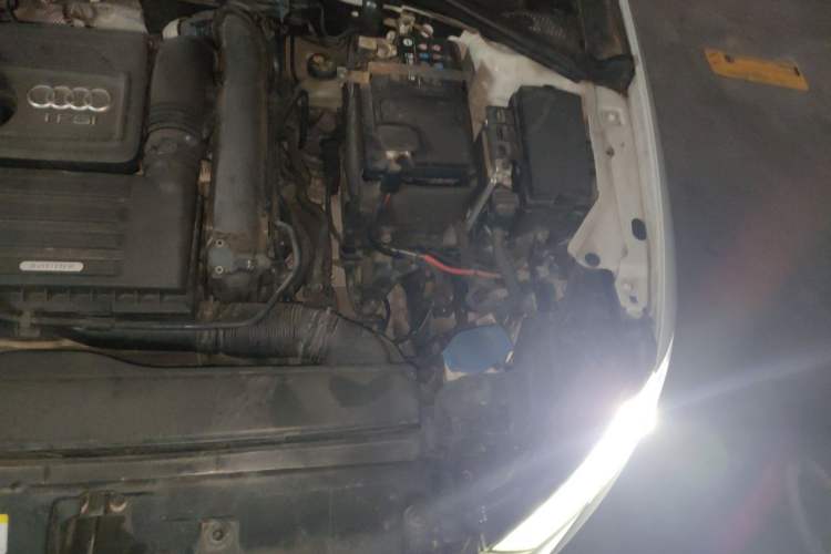 Used Audi A3 2020 Limousine 35 TFSI Style Edition China VI Emission Standard Engine Bay Left