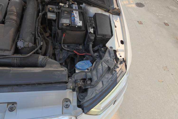 Used Audi A3 2020 Limousine 35 TFSI Fashion Edition China VI Emission Standard Engine Bay Left