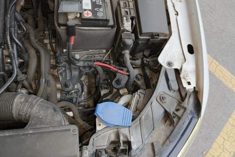 Used Audi A3 2020 Limousine 35 TFSI Fashion Edition China VI Emission Standard Engine Bay Left