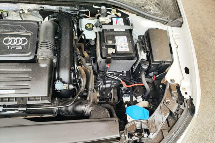 Used Audi A3 2020 Limousine 35 TFSI Ambition China VI Engine Bay Left