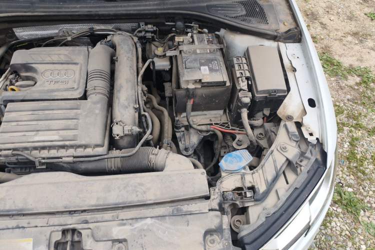 Used Audi A3 2020 Sportback 35 TFSI Ambition China VI Engine Bay Left