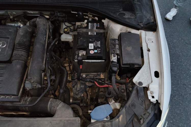 Used Audi A3 2020 Sportback 35 TFSI Ambition China VI Engine Bay Left