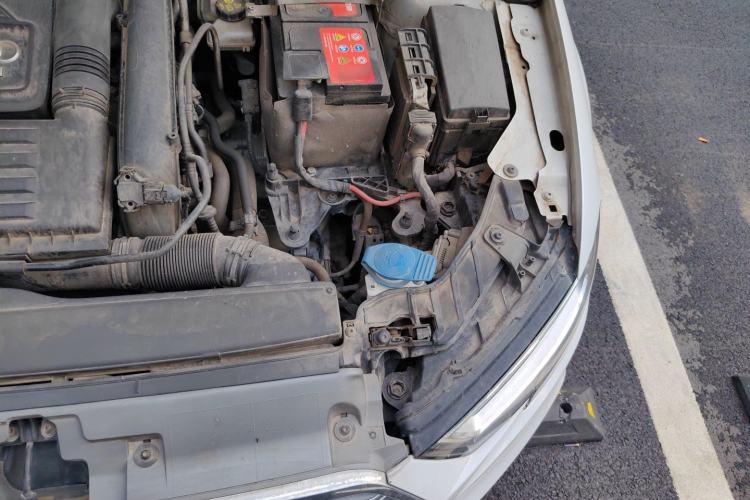 Used Audi A3 2020 Limousine 35 TFSI Fashion Edition China VI Emission Standard Engine Bay Left