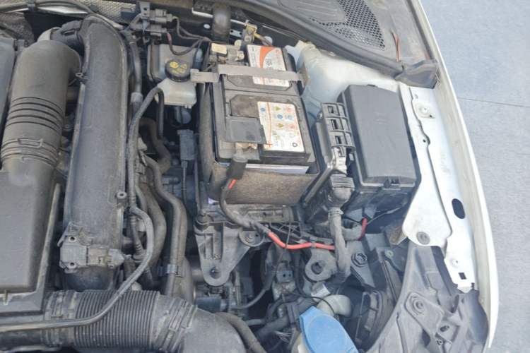 Used Audi A3 2020 Limousine 35 TFSI Style Edition China VI Emission Standard Engine Bay Left