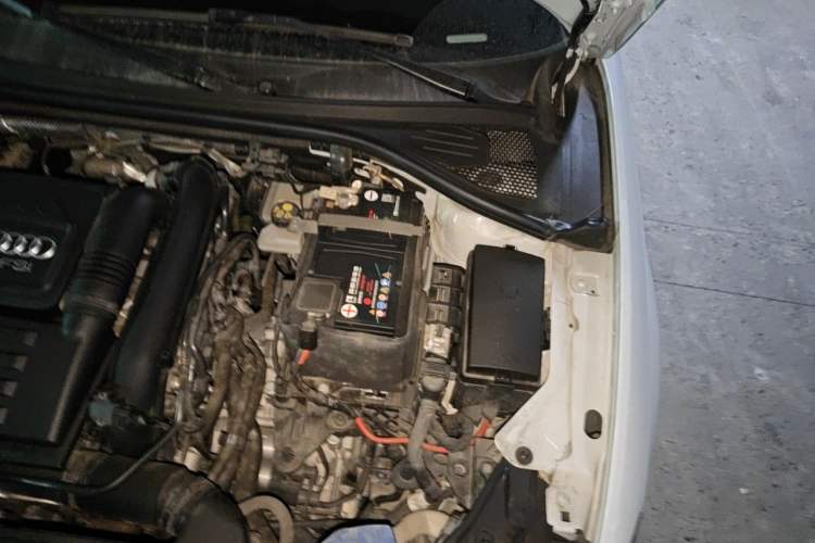 Used Audi A3 2020 Sportback 35 TFSI Ambition China VI Engine Bay Left
