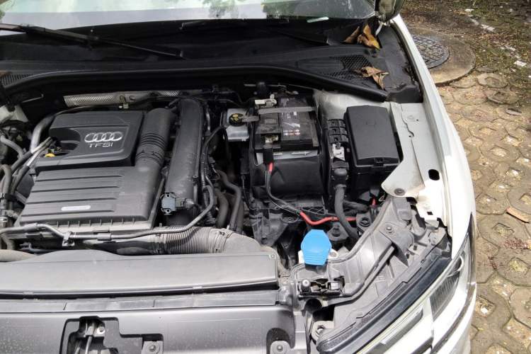 Used Audi A3 2020 Sportback 35 TFSI Ambition China VI Engine Bay Left