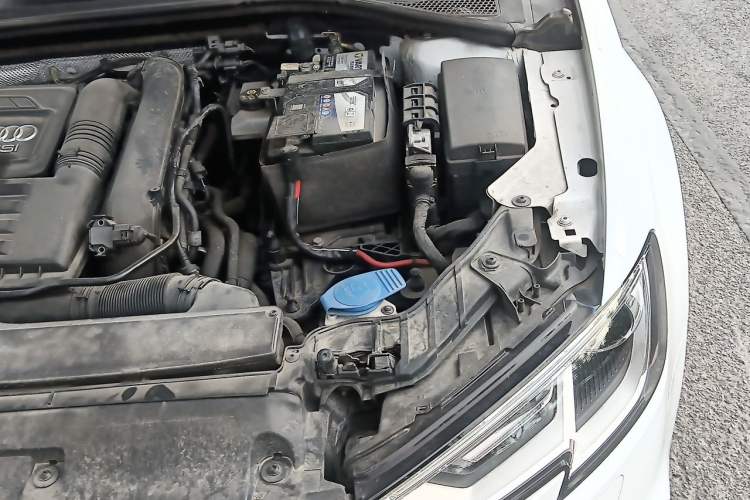 Used Audi A3 2020 Restyled Limousine 35 TFSI Ambition Version China VI Engine Bay Left