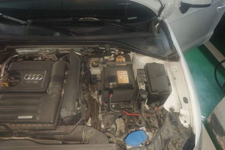 Used Audi A3 2020 Restyled Sportback 35 TFSI Entry-Level China VI Emission Standard Engine Bay Left