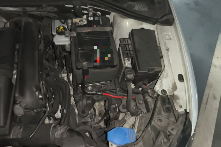 Used Audi A3 2020 Limousine 35 TFSI Fashion Edition China VI Emission Standard Engine Bay Left