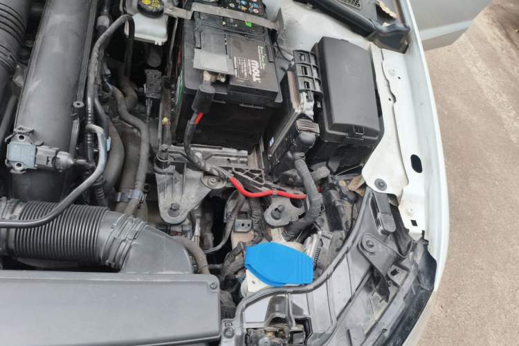 Used Audi A3 2020 Sportback 35 TFSI Fashion Edition China VI Emission Standard Engine Bay Left