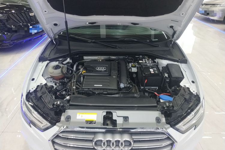Used Audi A3 2020 Limousine 35 TFSI Fashion Edition China VI Emission Standard Engine Bay