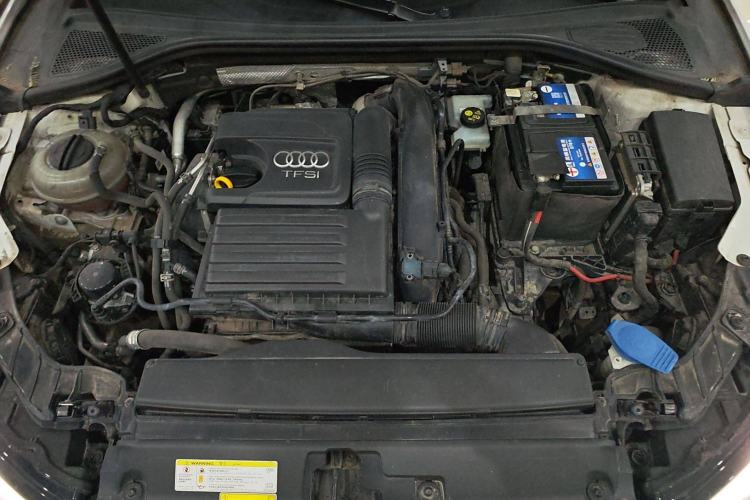 Used Audi A3 2020 Restyled Sportback 35 TFSI Entry-Level China VI Emission Standard Engine Bay
