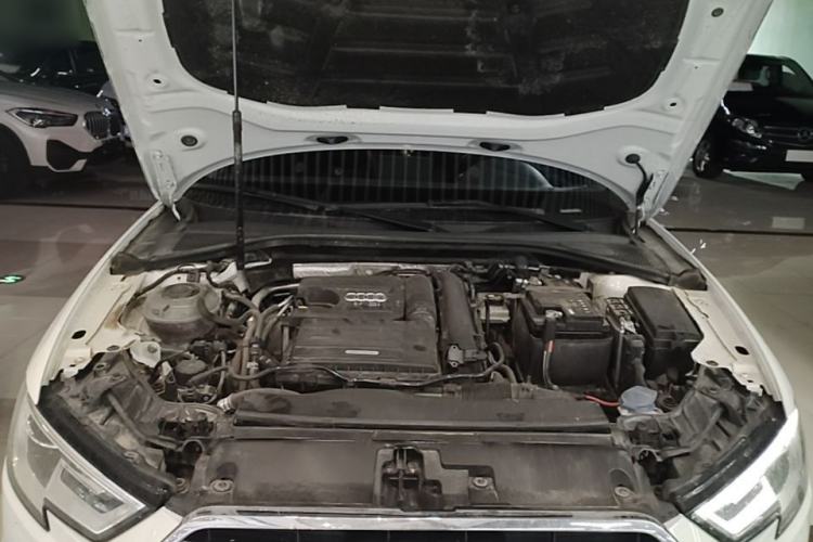 Used Audi A3 2020 Restyled Sportback 35 TFSI Entry-Level China VI Emission Standard Engine Bay