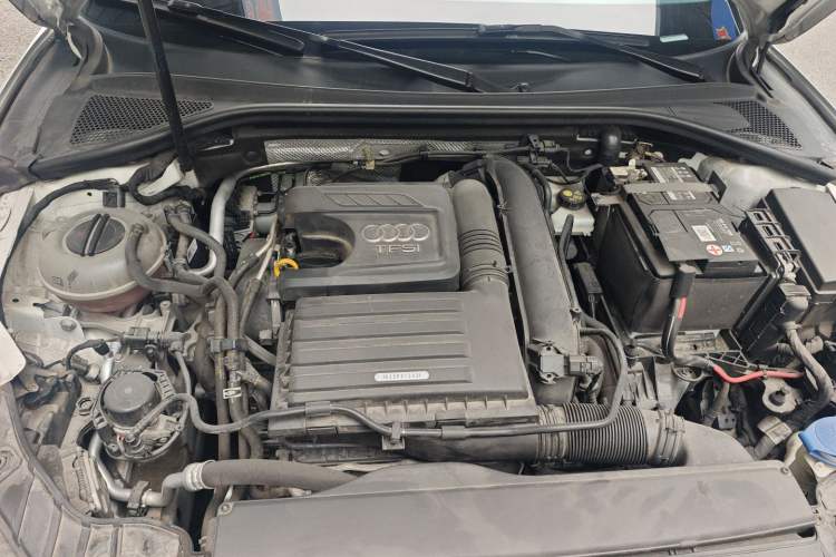 Used Audi A3 2020 Limousine 35 TFSI Fashion Edition China VI Emission Standard Engine Bay