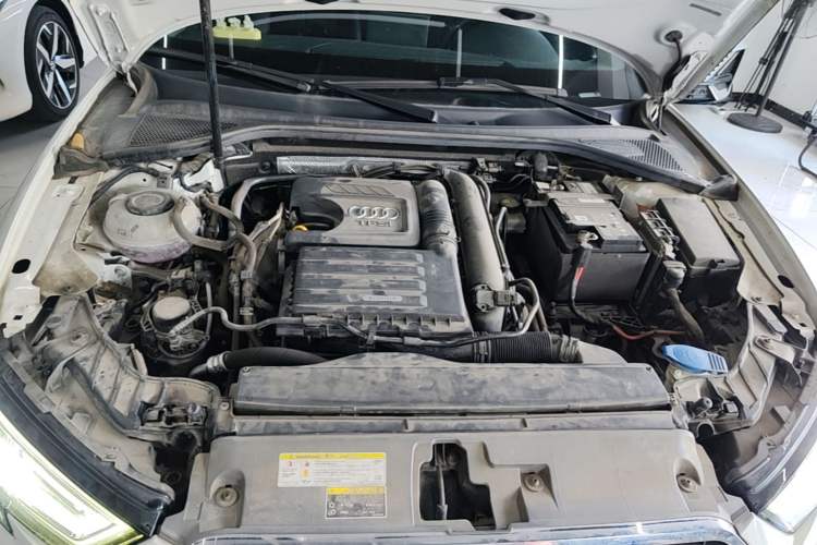 Used Audi A3 2020 Limousine 35 TFSI Fashion Edition China VI Emission Standard Engine Bay