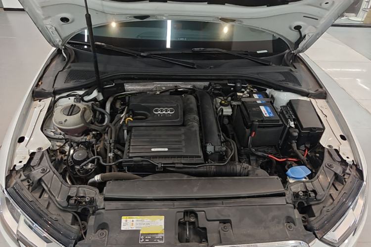 Used Audi A3 2020 Sportback 35 TFSI Ambition China VI Engine Bay