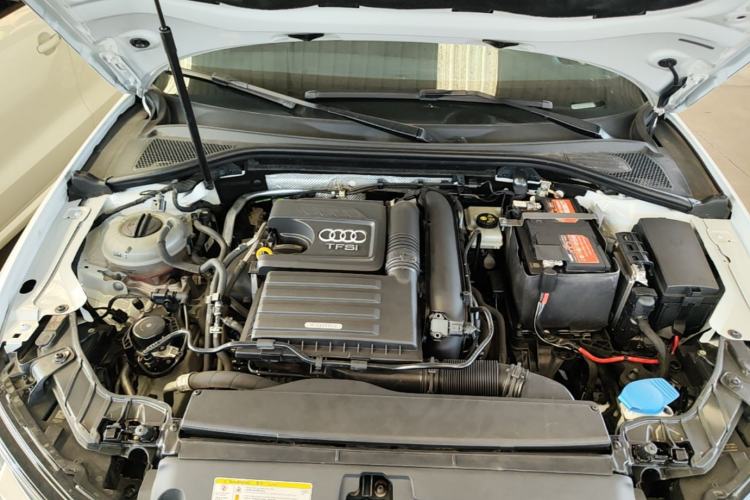 Used Audi A3 2020 Sportback 35 TFSI Ambition China VI Engine Bay