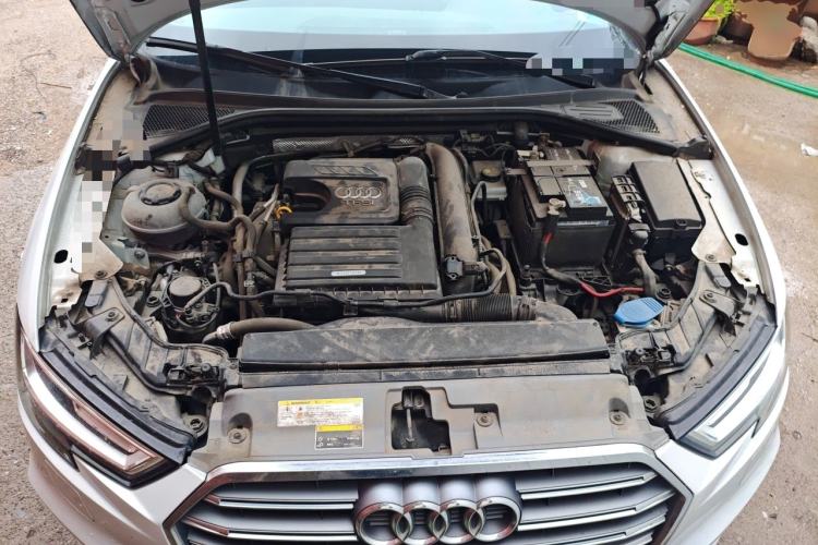 Used Audi A3 2020 Sportback 35 TFSI Fashion Edition China VI Emission Standard Engine Bay