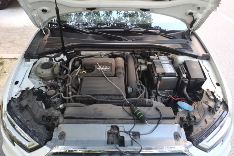 Used Audi A3 2020 Limousine 35 TFSI Fashion Edition China VI Emission Standard Engine Bay