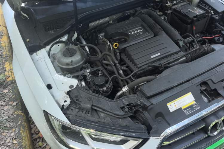 Used Audi A3 2020 Limousine 35 TFSI Ambition China VI Engine Bay Right