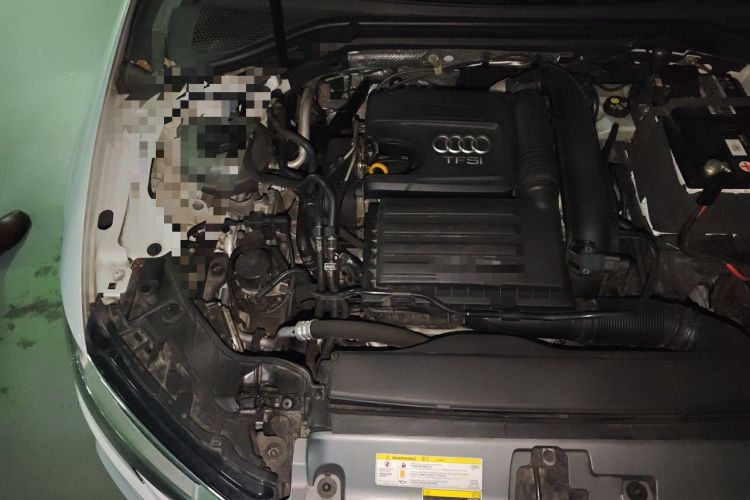 Used Audi A3 2020 Limousine 35 TFSI Fashion Edition China VI Emission Standard Engine Bay Right