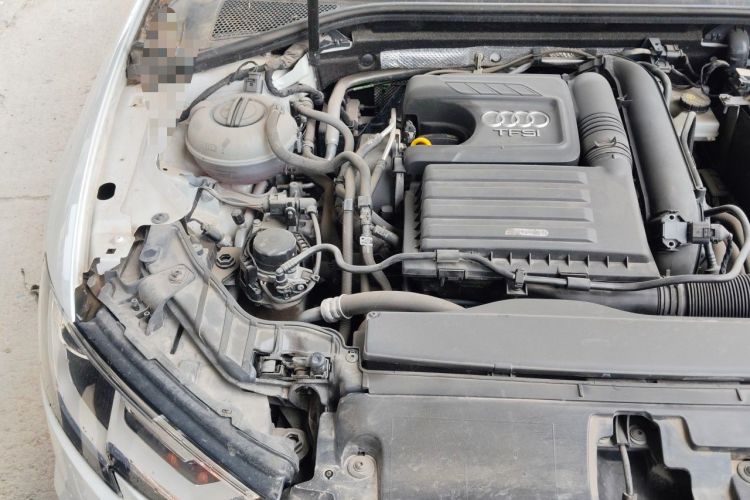 Used Audi A3 2020 Restyled Sportback 35 TFSI Entry-Level China VI Emission Standard Engine Bay Right