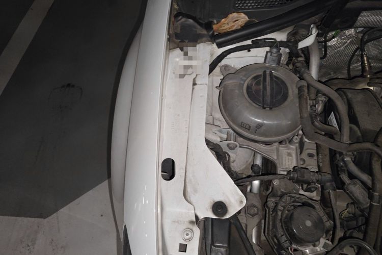 Used Audi A3 2020 Limousine 35 TFSI Fashion Edition China VI Emission Standard Engine Bay Right