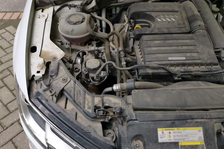 Used Audi A3 2020 Limousine 35 TFSI Ambition China VI Engine Bay Right