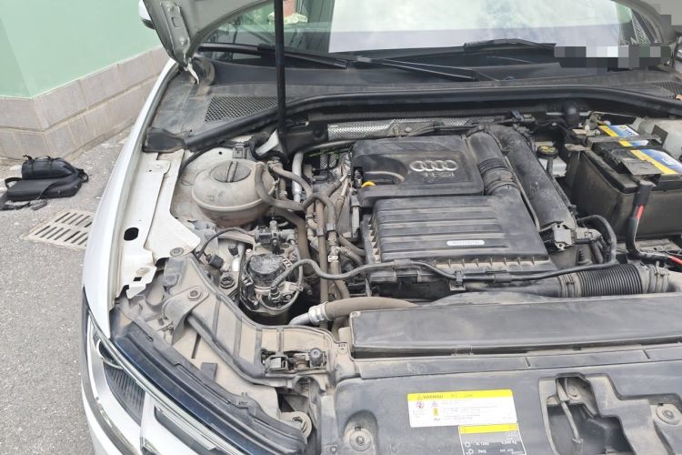 Used Audi A3 2020 Sportback 35 TFSI Ambition China VI Engine Bay Right