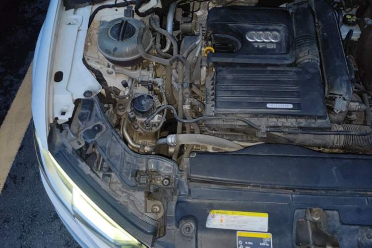 Used Audi A3 2020 Limousine 35 TFSI Ambition China VI Engine Bay Right