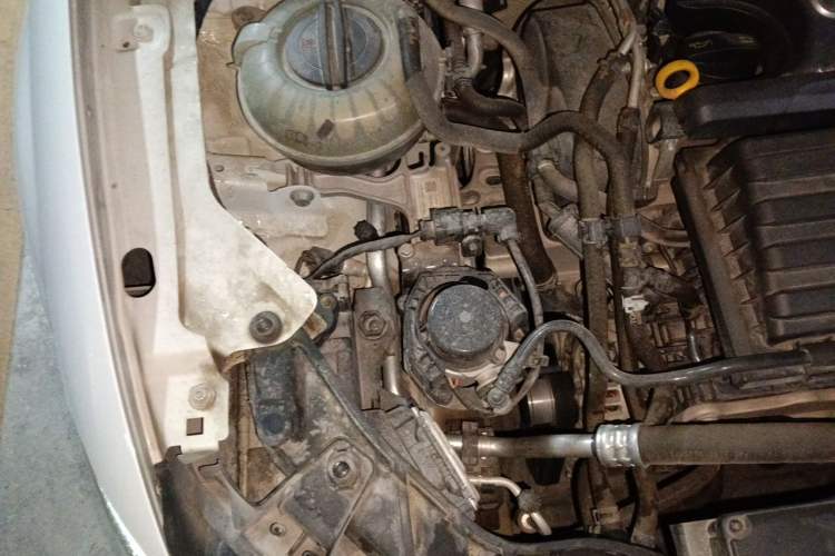 Used Audi A3 2020 Limousine 35 TFSI Fashion Edition China VI Emission Standard Engine Bay Right