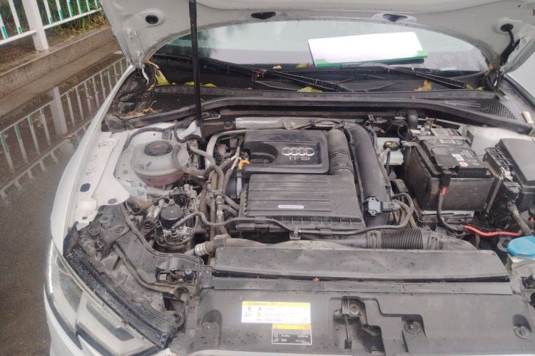 Used Audi A3 2020 Restyled Limousine 35 TFSI Ambition Version China VI Engine Bay Right