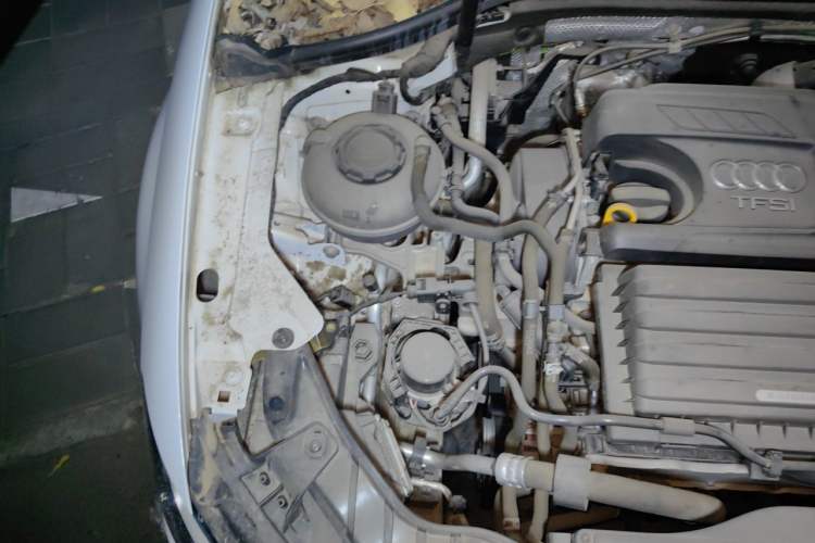Used Audi A3 2020 Limousine 35 TFSI Fashion Edition China VI Emission Standard Engine Bay Right