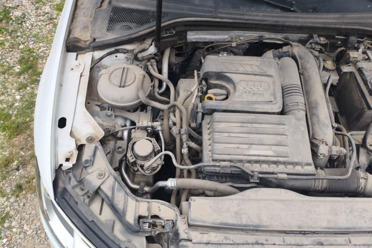Used Audi A3 2020 Sportback 35 TFSI Ambition China VI Engine Bay Right