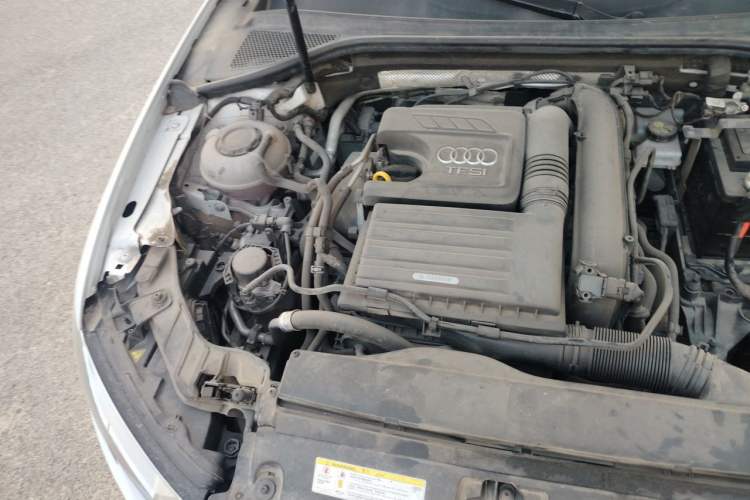 Used Audi A3 2020 Restyled Sportback 35 TFSI Entry-Level China VI Emission Standard Engine Bay Right