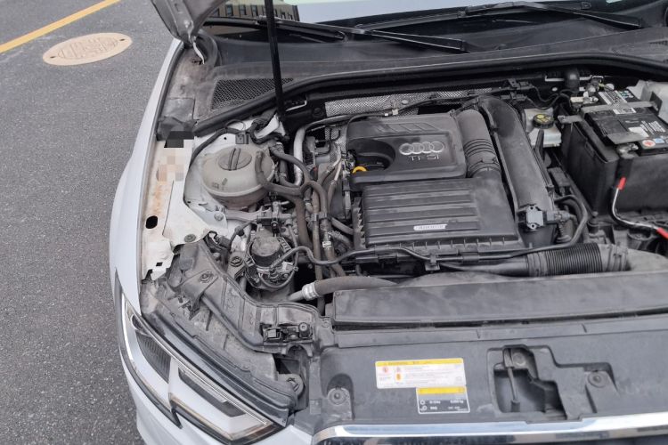 Used Audi A3 2020 Limousine 35 TFSI Ambition China VI Engine Bay Right
