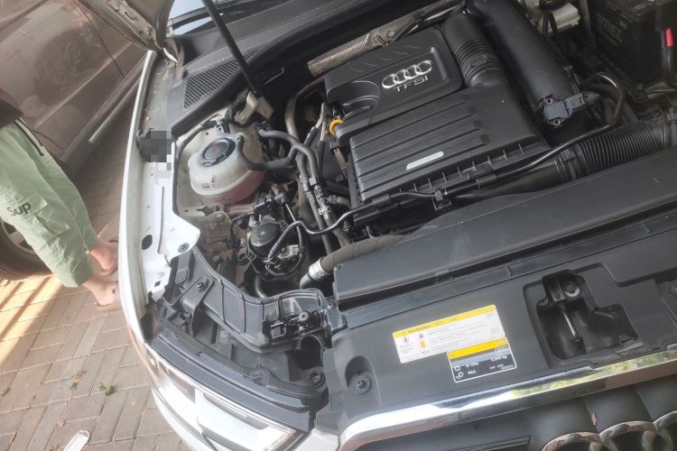 Used Audi A3 2020 Restyled Sportback 35 TFSI Entry-Level China VI Emission Standard Engine Bay Right