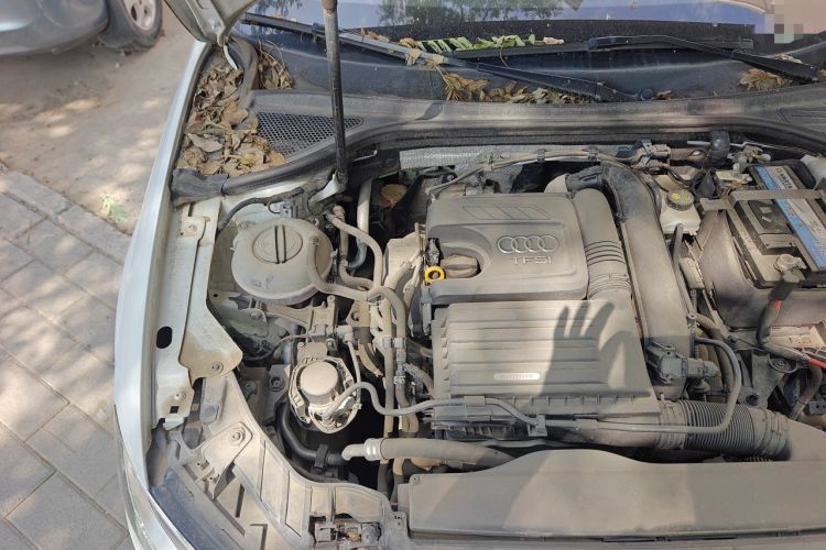 Used Audi A3 2020 Limousine 35 TFSI Ambition China VI Engine Bay Right
