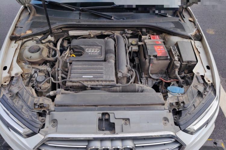 Used Audi A3 2020 Limousine 35 TFSI Fashion Edition China VI Emission Standard Engine Bay