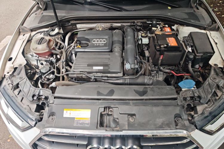 Used Audi A3 2020 Limousine 35 TFSI Ambition China VI Engine Bay