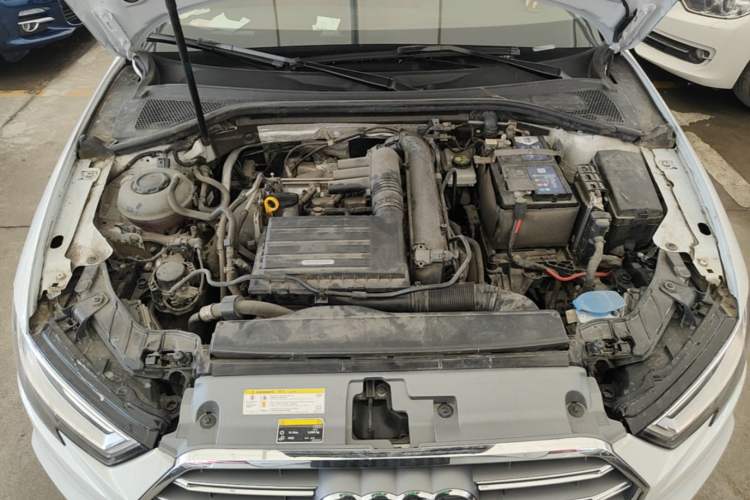 Used Audi A3 2020 Limousine 35 TFSI Fashion Edition China VI Emission Standard Engine Bay