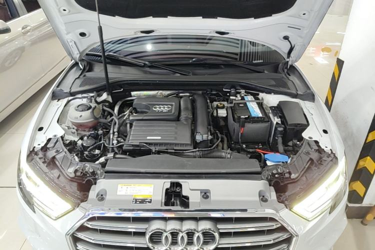 Used Audi A3 2020 Limousine 35 TFSI Fashion Edition China VI Emission Standard Engine Bay