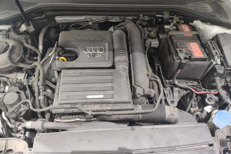 Used Audi A3 2020 Limousine 35 TFSI Fashion Edition China VI Emission Standard Engine Bay