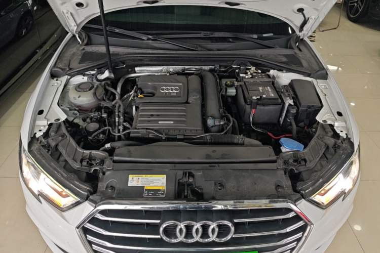 Used Audi A3 2020 Restyled Limousine 35 TFSI Ambition Version China VI Engine Bay
