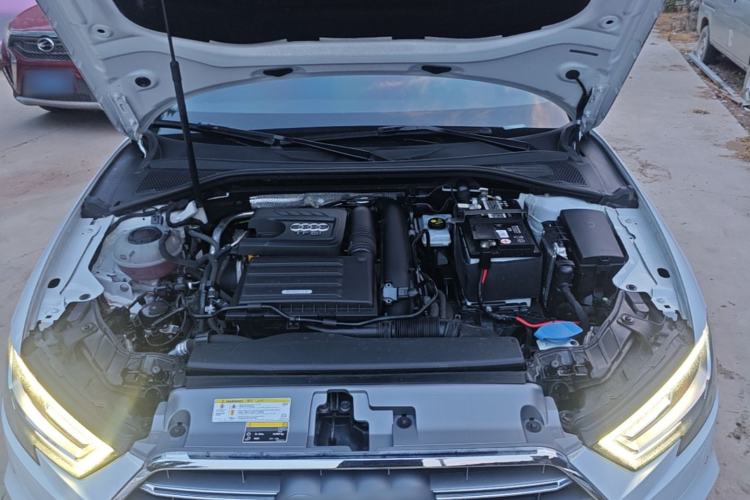 Used Audi A3 2020 Limousine 35 TFSI Fashion Edition China VI Emission Standard Engine Bay