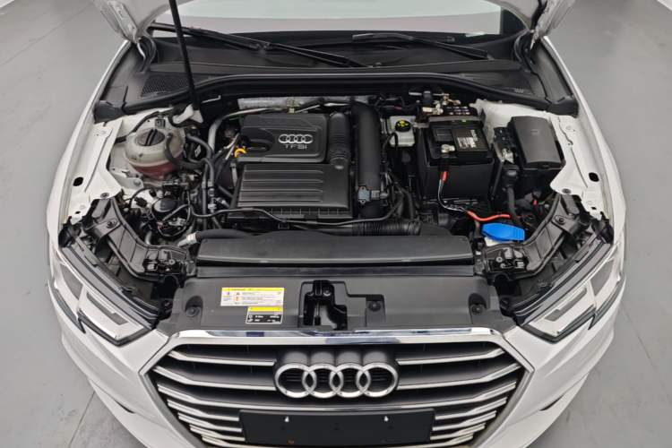 Used Audi A3 2020 Limousine 35 TFSI Ambition China VI Engine Bay