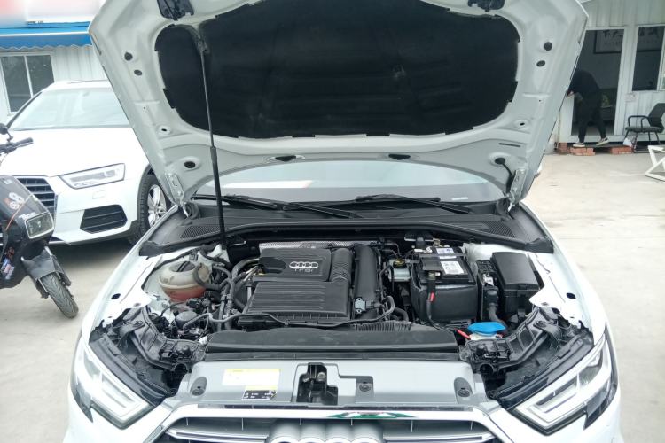 Used Audi A3 2020 Limousine 35 TFSI Fashion Edition China VI Emission Standard Engine Bay