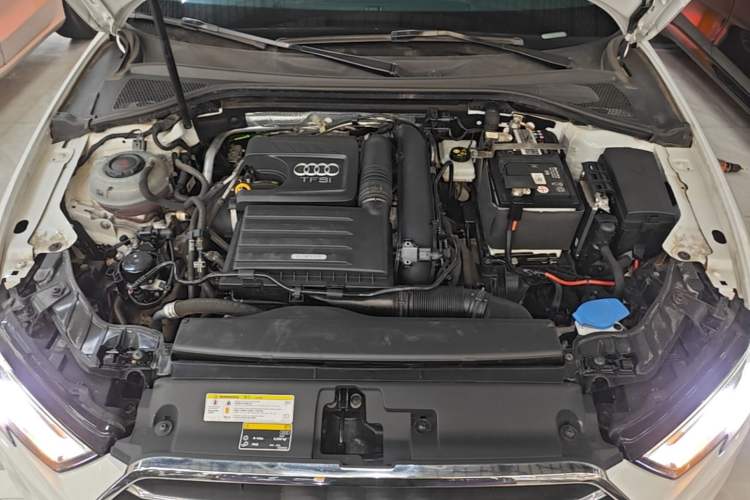 Used Audi A3 2020 Restyled Sportback 35 TFSI Entry-Level China VI Emission Standard Engine Bay