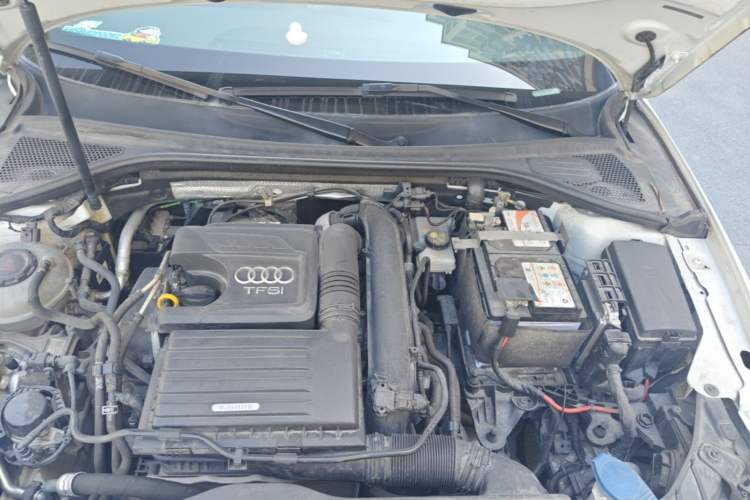 Used Audi A3 2020 Limousine 35 TFSI Style Edition China VI Emission Standard Engine Bay